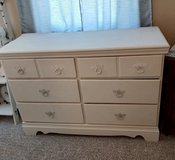 dresser in Alamogordo, New Mexico