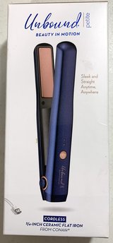 New! Conair Unbound Petite 3/4" cordless Ceramic Flat Iron in Westmont, Illinois