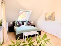 Bright and sunny fully furnished 3 BR Apartment with zen atmosphere - 2 mins drive to Panzer - p... in Stuttgart, GE