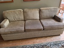 Free Furniture in Plainfield, Illinois