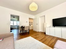 BEAUTIFUL & NEWLY RENOVATED APARTMENT NEAR THE CITY CENTER OF STUTTGART in Stuttgart, GE