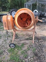 Cement mixer in Kingwood, Texas
