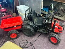 power wheel tractor and trailer - needs charger in Fort Polk, Louisiana