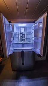 Samsung French Door Refrigerator Ice/Water Dispenser in Wiesbaden, GE