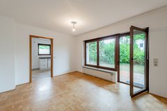 Vineyard Living at Your Doorstep – Ground Floor Gem with Two Private Gardens in Untertürkheim in Stuttgart, GE