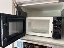 OK. 17" Microwave in Stuttgart, GE