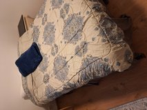 Queen Size Bed - barely used in Wiesbaden, GE