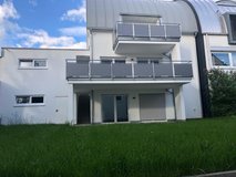 Generous 6 BR Duplex in Stuttgart, GE