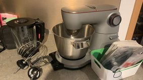 Bosch Serie 8 OptiMUM Stand Mixer, Food Processor, Blender in Ramstein, Germany