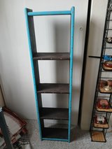 Shelf, that can go horizontal or Vertical in Alamogordo, New Mexico