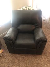 Like new Recliner in Naperville, Illinois