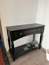 Black Side Board with Drawer in Stuttgart, GE