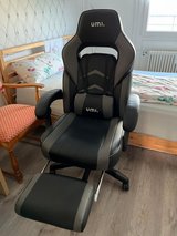 Umi Gaming Chair with Plastic Mat in Stuttgart, GE