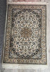 Oriental Rug - Creme Finely Hand-knotted in Stuttgart, GE