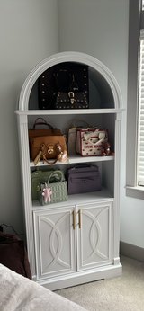 LED WHITE BOOKSHELF W/ Cabinets in Kissimmee, Florida
