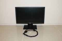 Dell 21" Monitor in Okinawa, Japan