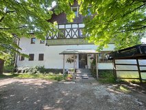 Unique Living Experience surrounded by nature ** Open and airy living space ** Close to GRAF in Grafenwoehr, GE