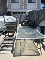 outdoor patio set in Vista, California
