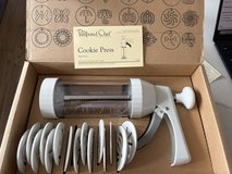 Pampered Chef cookie press in Batavia, Illinois
