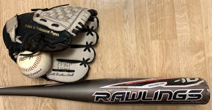 Rawlings Youth Baseball Bundle - Bat - Glove / Mitt  (RH throw) & Ball in Bolingbrook, Illinois