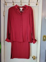 WOMEN'S (RED) (SIZE 18) in Quantico, Virginia