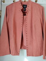 WOMEN'S (SIZE 24W) (2PIECE SLEEVELESS TOP + JACKET) in Quantico, Virginia