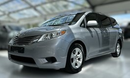 2017 Toyota Sienna LE 8-Seats in Ramstein, Germany