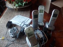 set of 4 cordless phones in Warner Robins, Georgia