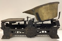 Antique / Early 1900s AKUP 10 kg French Cast Iron & Brass Scale in Naperville, Illinois