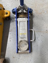 Hydraulic floor jack for sale in Alamogordo, New Mexico