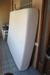 Queen 10" Foam Mattress in Alamogordo, New Mexico