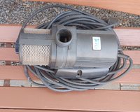 Oase Teichpumpe Universal 9000 in Spangdahlem, Germany
