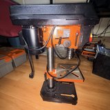 WEN 4208 8” 5 SPEED DRILL PRESS LIKE NEW in Kingwood, Texas