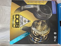 White Turtle Beach Elite 800 Gaming Headset in Baumholder, GE