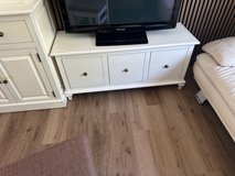 Full solid Wood Tv Table in Stuttgart, GE