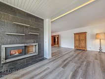 Family friendly! Beautiful 6.5 Room Apartment (1.722ft²) with Large Balcony – Semi-Furnished in Stuttgart, GE