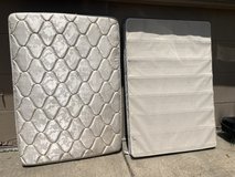 Queen mattress and boxspring in Kingwood, Texas