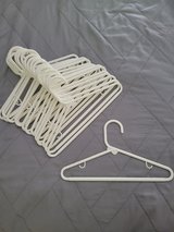 17 hangers for kids cloths in Ramstein, Germany