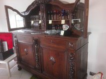 Antiker Schrank in Grafenwoehr, GE