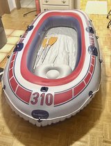 inflatable boat holds 3 in Ramstein, Germany