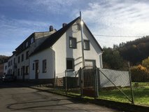 beautiful house in Malberg with fenced garden and lots of sun - Garage fast Internet in Spangdahlem, Germany