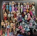 1990’S BARBIES LOT in Chicago, Illinois