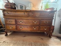 Wood Dresser in Stuttgart, GE