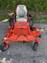 2022-23 Ariens Ikon XD52 zero turn only 93 hours vtwin Kawasaki 52” deck Like new excellent runn... in Chicago, Illinois