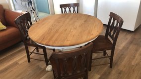 Dining table with chairs in Yucca Valley, California