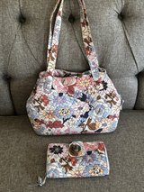 Vera Bradley Aloha Blooms Print Purse & Wallet in Bolingbrook, Illinois