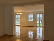 Modern, Spacious Duplex in a Quiet Setting – 12 Minutes from Spangdahlem Air Base in Spangdahlem, Germany