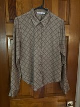 JustFab Beige Geometric Chain Print Blouse - Medium in Bolingbrook, Illinois