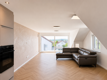 Fully Renovated Home Gem with Conservatory, Fitted Kitchen & Modern Features in Böblingen-Dagers... in Stuttgart, GE