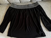 Old Navy Off-the-Shoulder Black Peasant Top-Size Medium in Batavia, Illinois